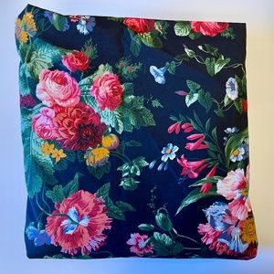 Ralph Lauren Queen Size Duvet Cover - Black Isadora pattern - opened not used